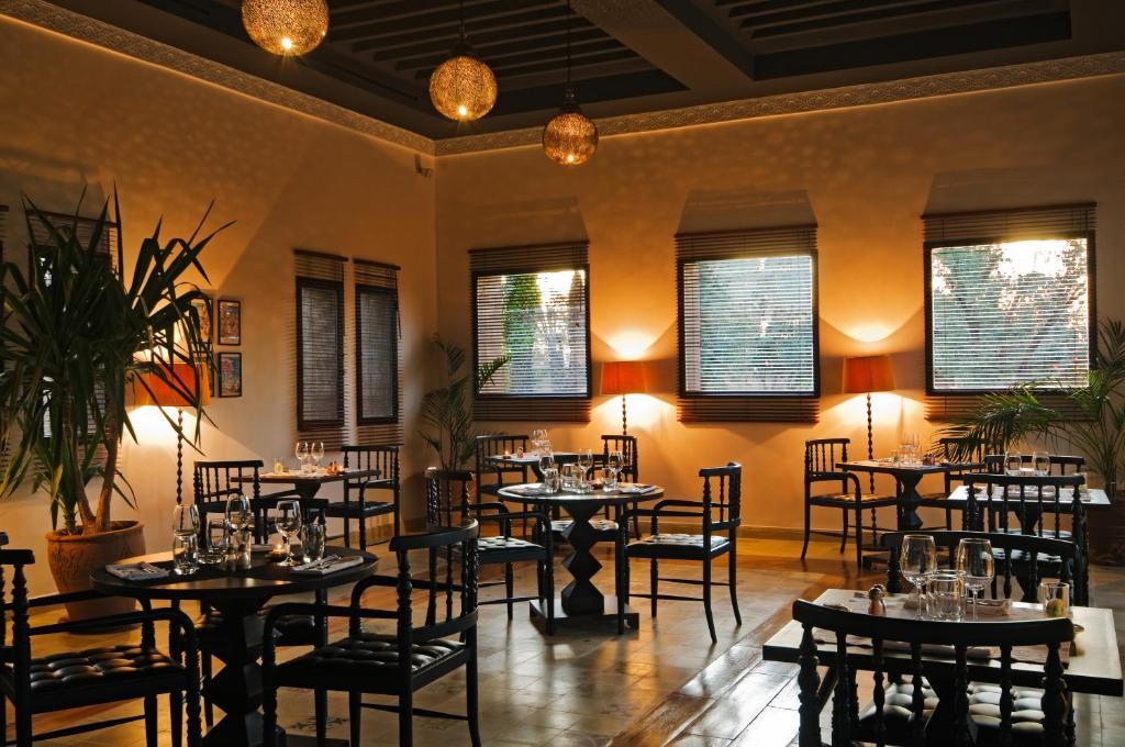 Hotel Les Cinq Djellabas Douar Caid Layadi ภายนอก รูปภาพ