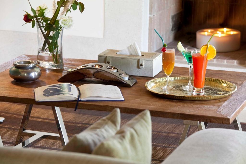 Hotel Les Cinq Djellabas Douar Caid Layadi ภายนอก รูปภาพ