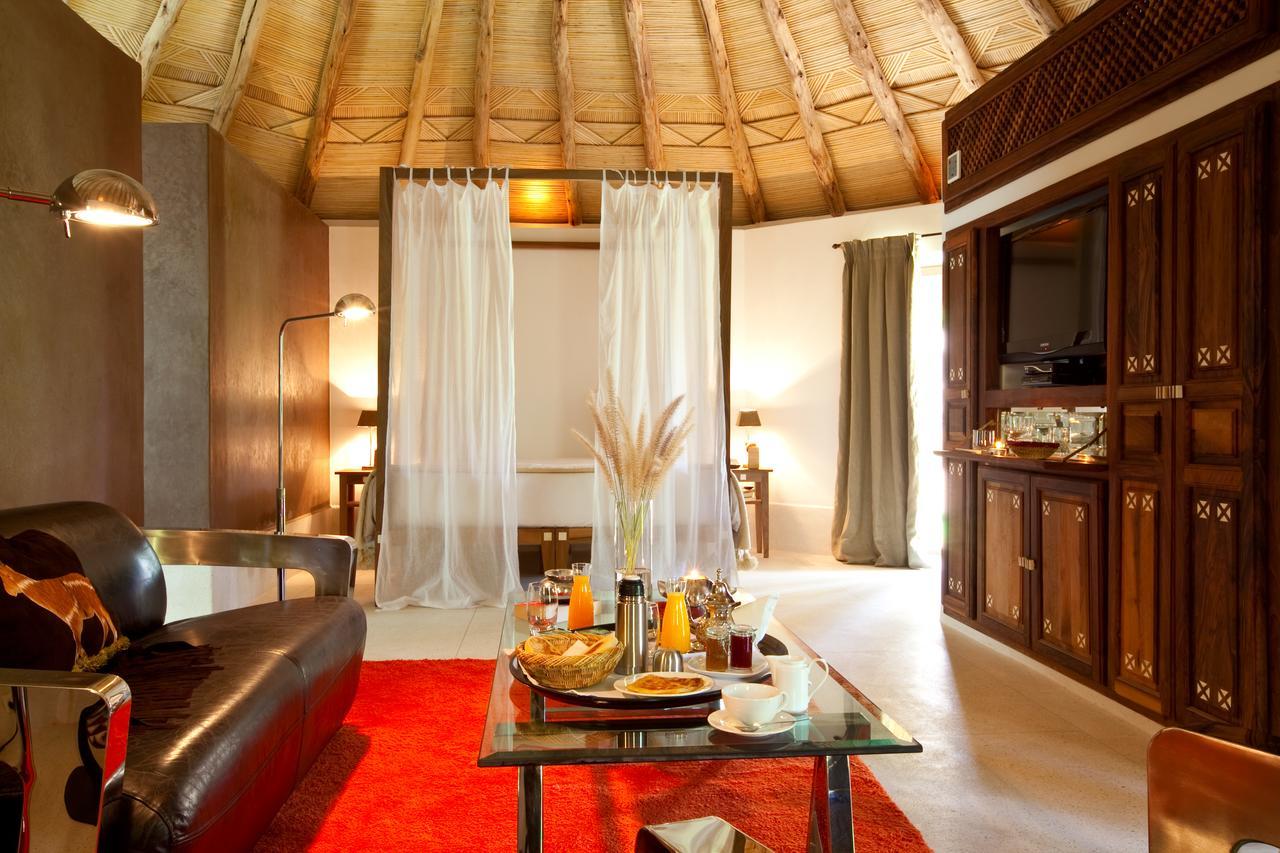 Hotel Les Cinq Djellabas Douar Caid Layadi ภายนอก รูปภาพ